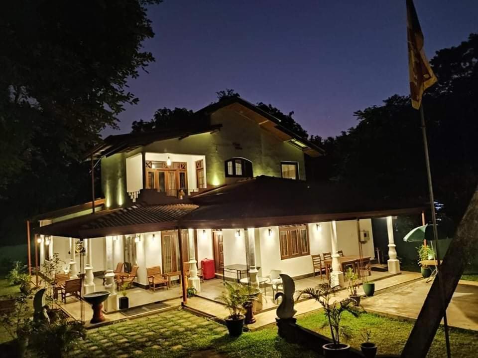 Visu Villa Hotel Habarana Extérieur photo