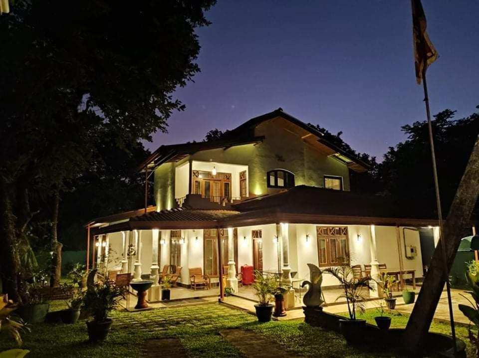 Visu Villa Hotel Habarana Extérieur photo