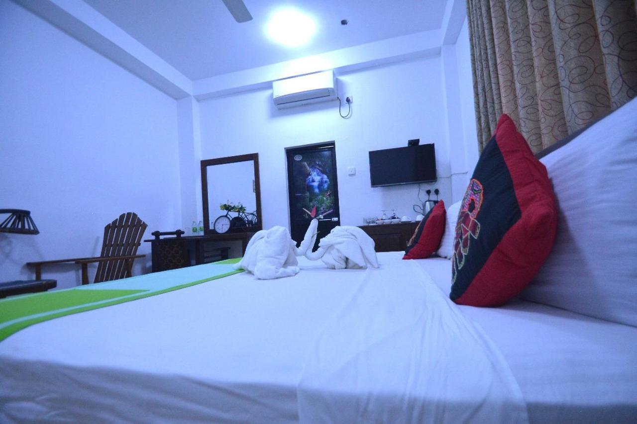 Visu Villa Hotel Habarana Extérieur photo